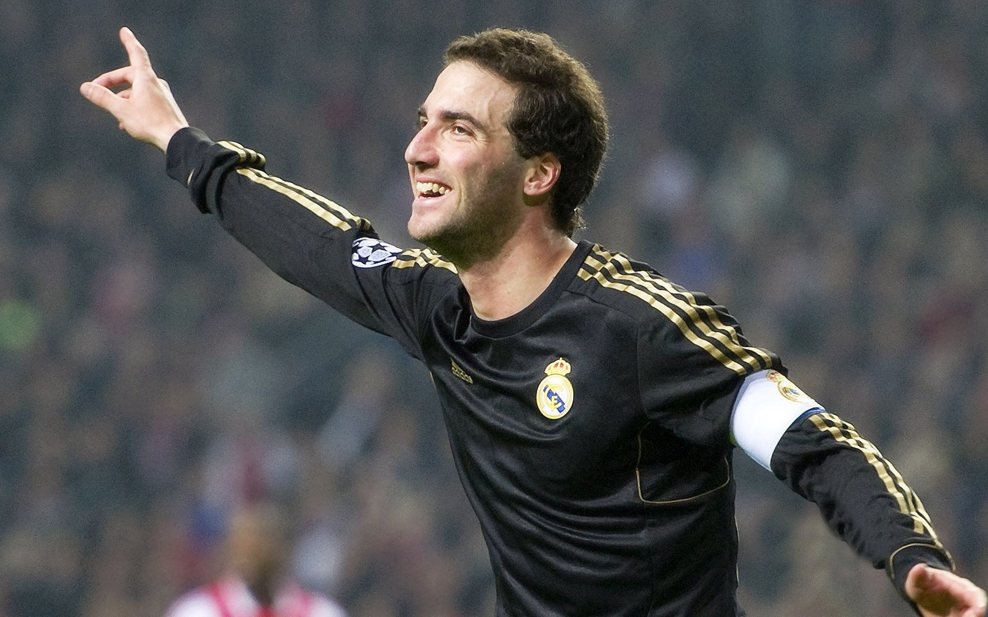 球员赛后拟定恢复训练计划以备下一轮大赛，比赛恢复期