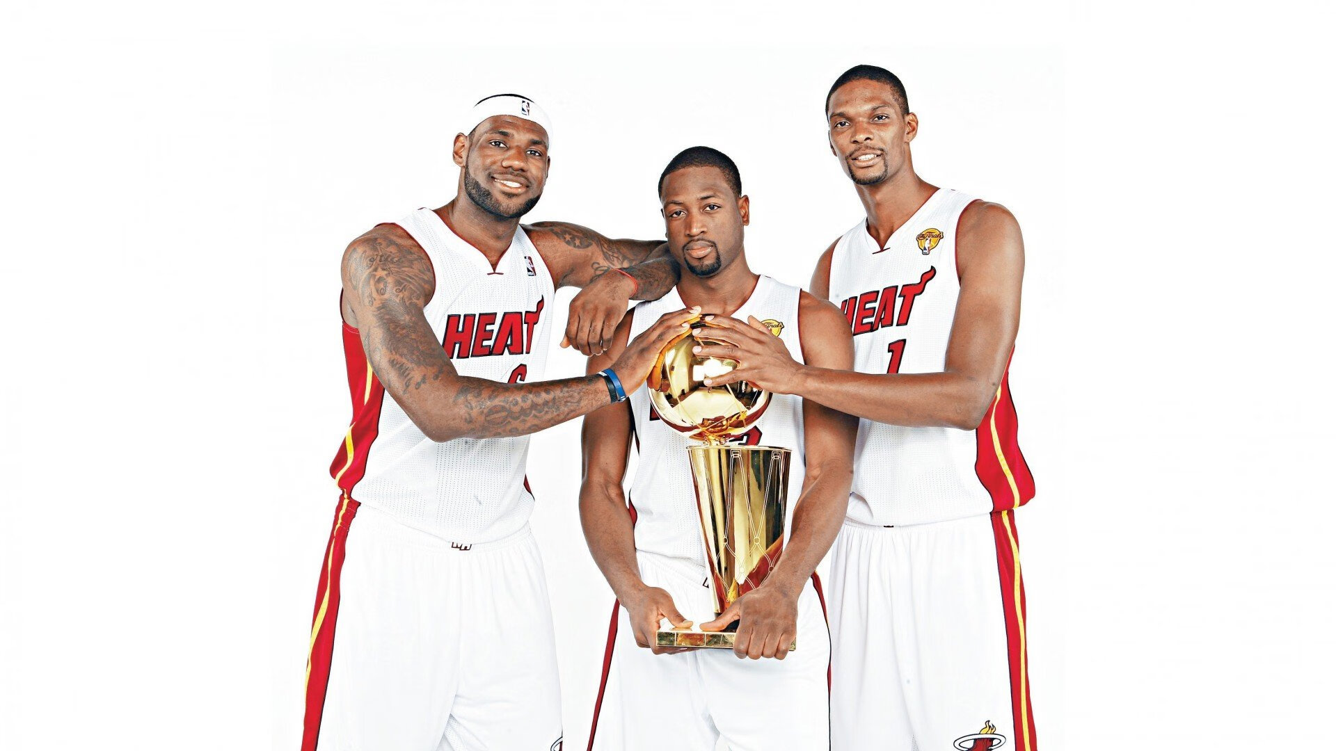 美媒狂嘲交易提案：用浓眉和弗拉格换他？